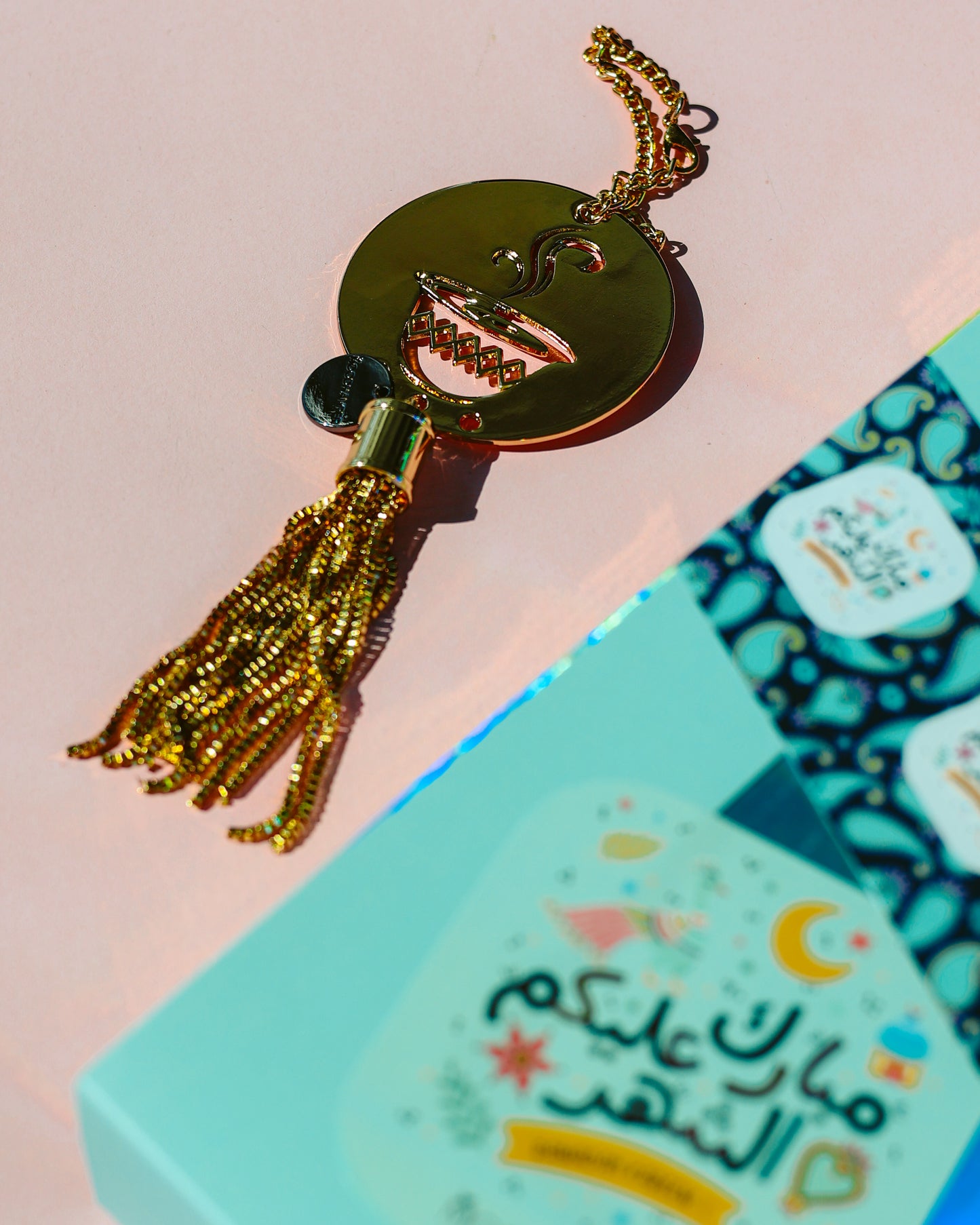 تعليقات الشاي والقهوة